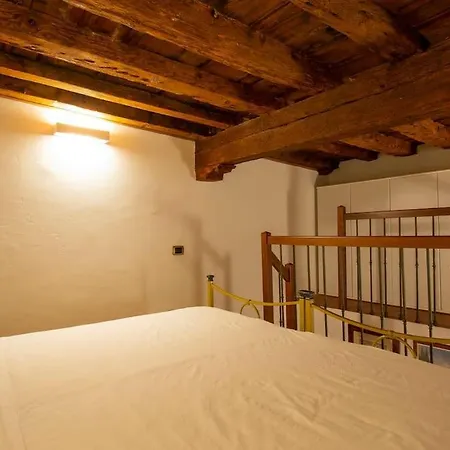 Demedici Apt W/ 2br 1' Walk Uffizi & Ponte Vecchio Apartment *